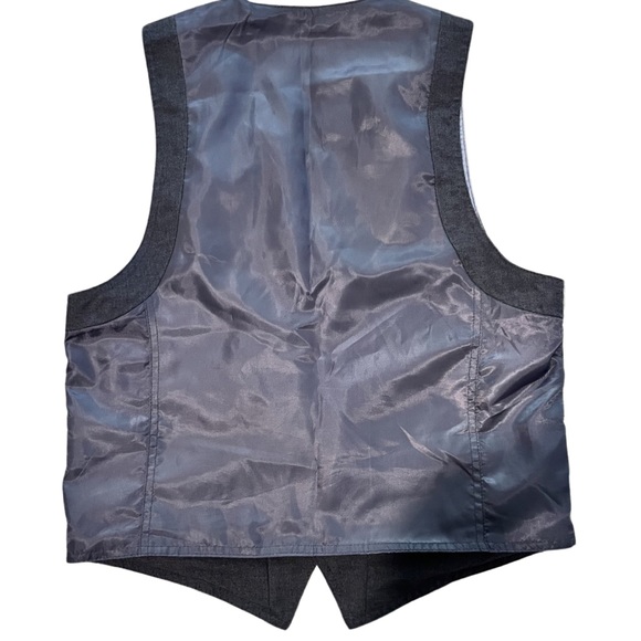 Classic and Stylish The Perfect Match: Sovereign Code Men's Vast N Buttons Shirt - Picture 2 of 16